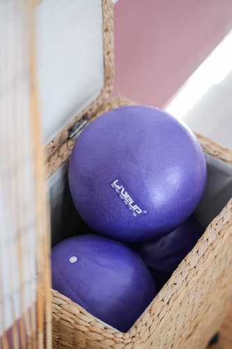 Calisthenics pull-up and bodyweight strength training